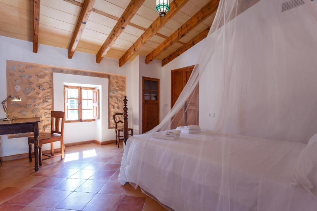 Holiday home Cas Guitarro Porreres